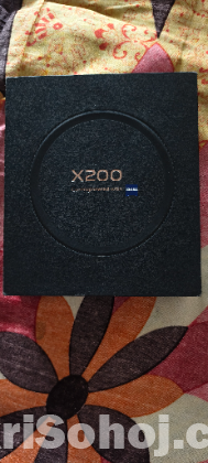 Vivo X200